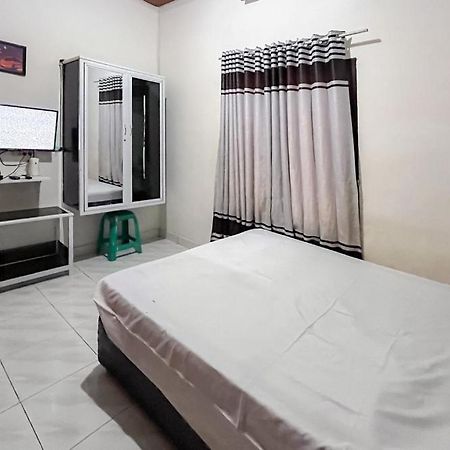 Kostel 99 Pangkal Pinang Redpartner Hotel Kültér fotó
