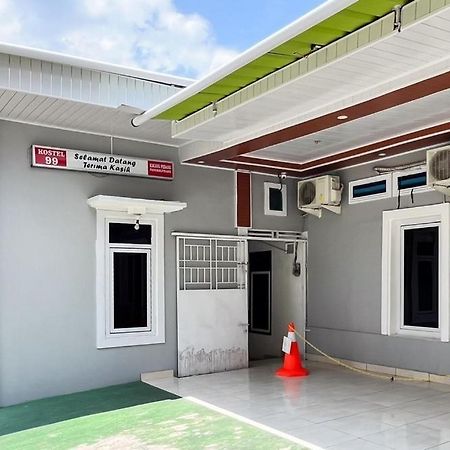 Kostel 99 Pangkal Pinang Redpartner Hotel Kültér fotó