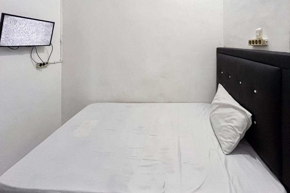 Kostel 99 Pangkal Pinang Redpartner Hotel Kültér fotó